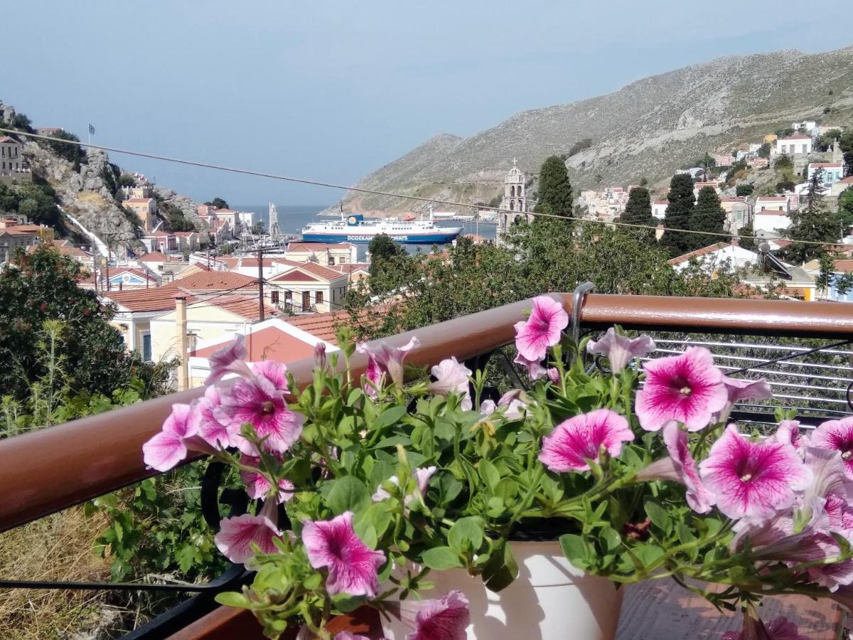 Apartamento Grandma'S House Symi Exterior foto